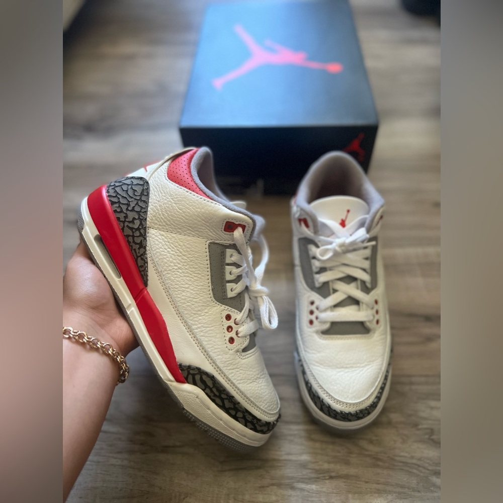 Jordan 3 firered gradeschool